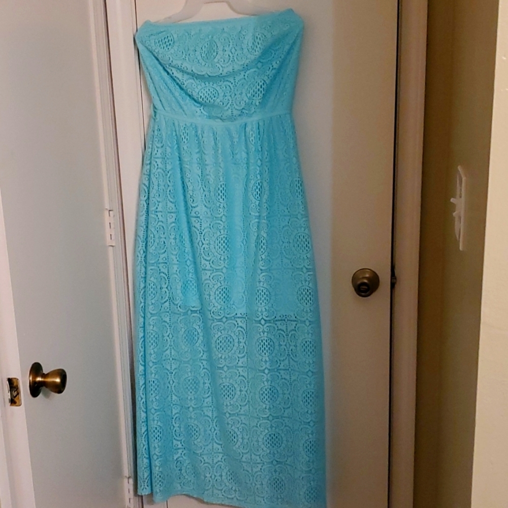 Strapless maxi